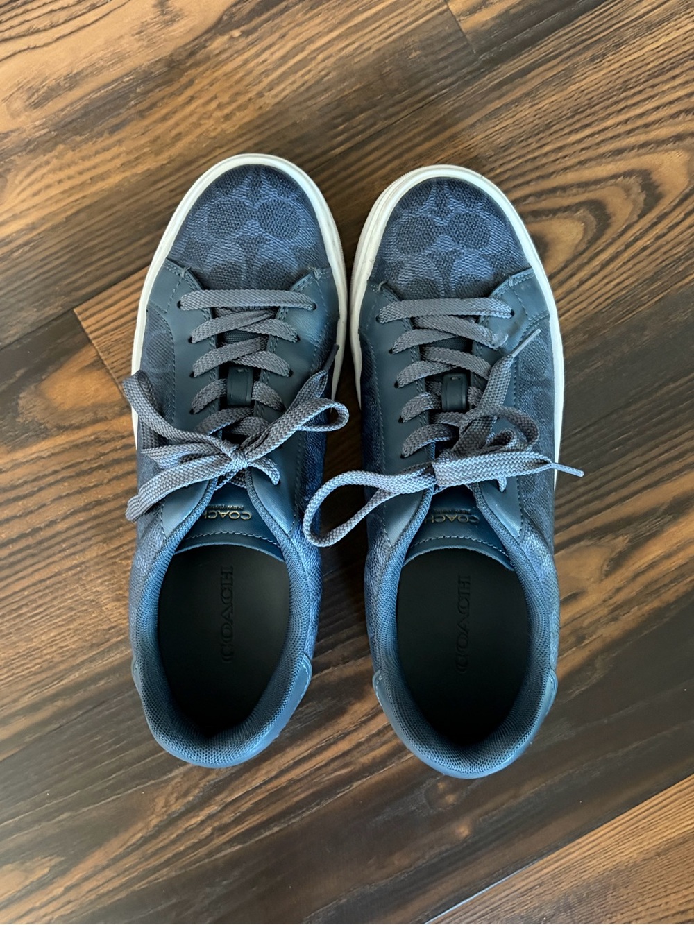 Coach Women’s Navy & Blue Signature Canvas Low-Top Sneakers